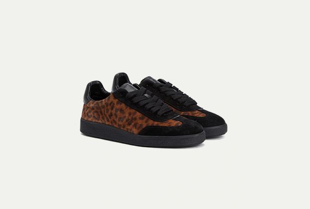 Sneaker