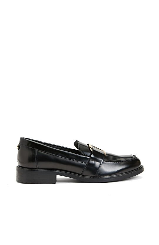 Siyah Deri Tokalı Kadın Loafer