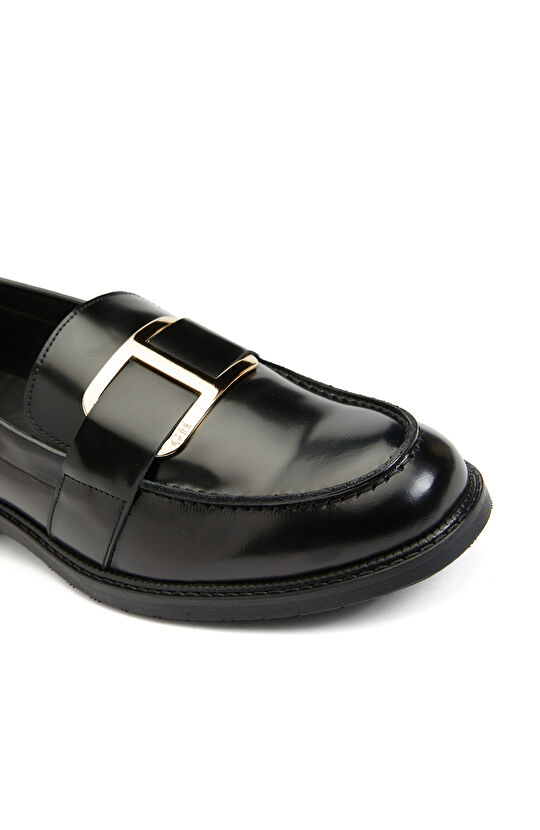 Siyah Deri Tokalı Kadın Loafer