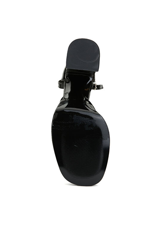 Siyah Rugan Kalın Kadın Topuklu Sandalet