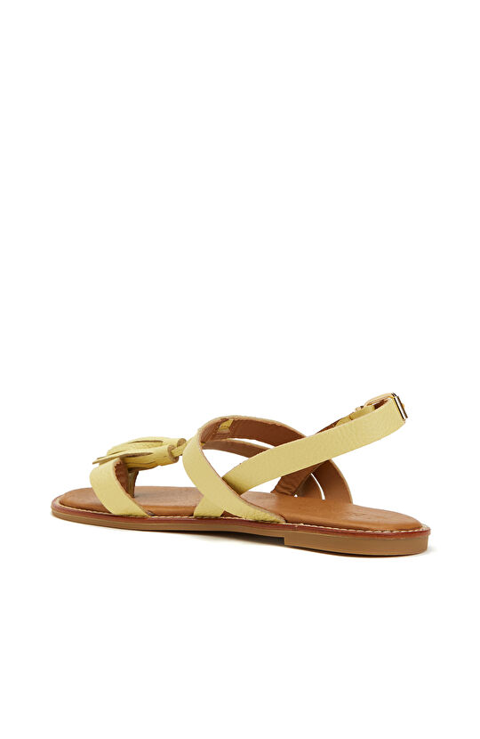 Sarı Kadın Püsküllü Deri Sandalet