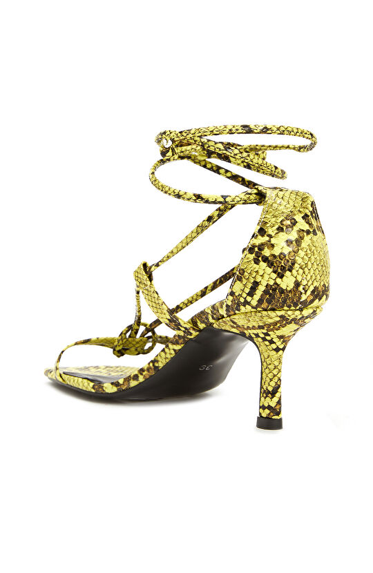 Sarı Krokodil Desenli Kadın Sandalet