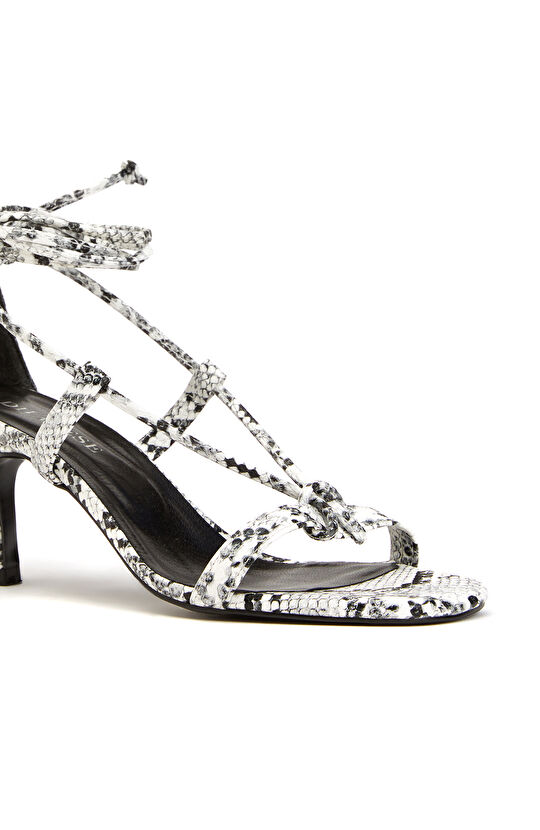 Bej Kroko Desenli Kadın Sandalet