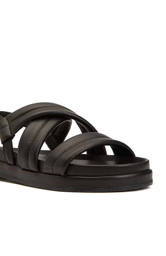 Siyah Kadın Dolgu Bantlı Deri Sandalet