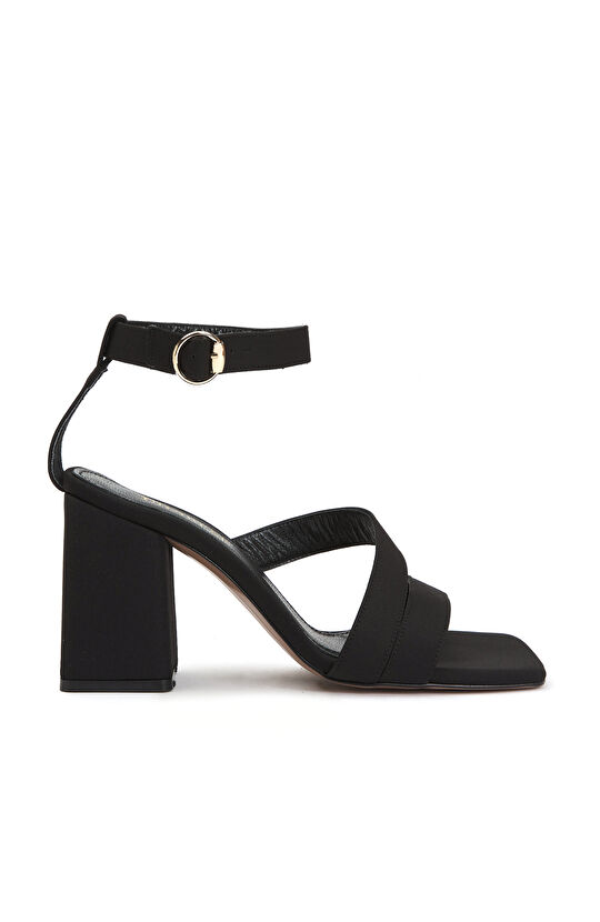 Siyah Kadın Deri Sandalet