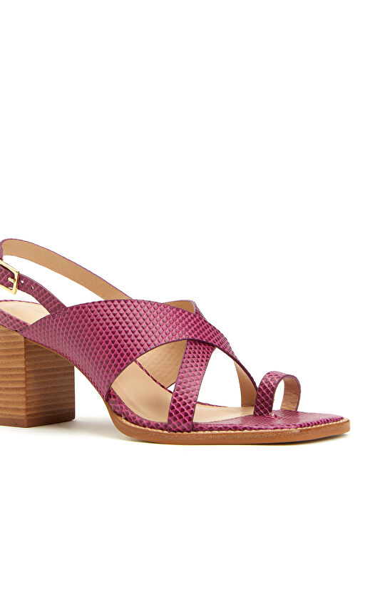 Pembe Kadın Deri Sandalet