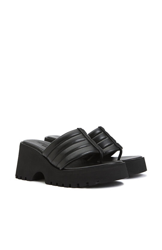 Siyah Kadın Deri Terlik