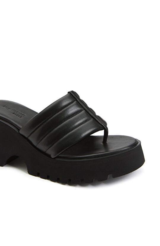 Siyah Kadın Deri Terlik