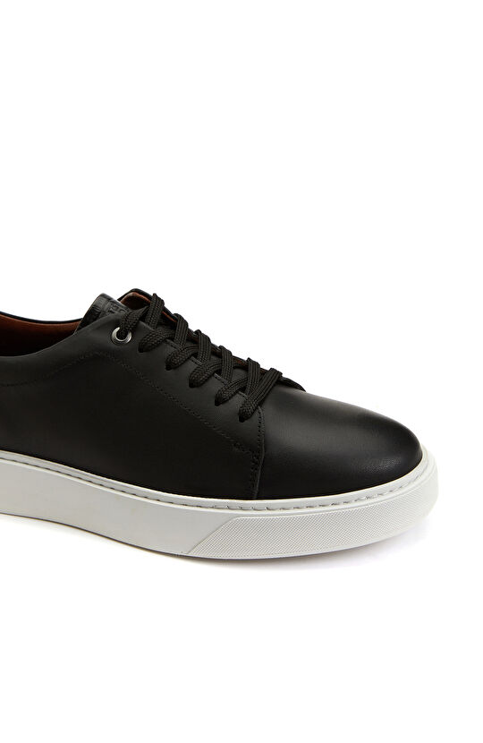 Siyah Kadın Deri Sneaker