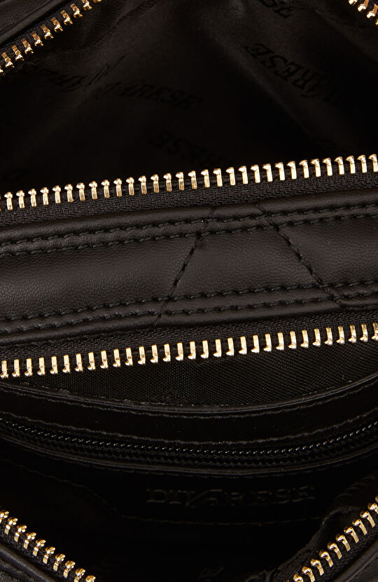 Siyah Kadın Postacı Çantası