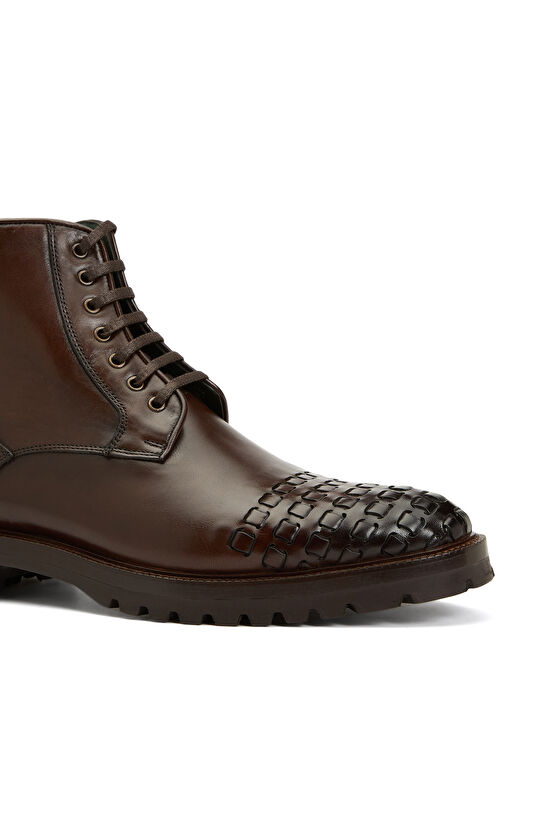 Kahverengi Erkek Bot