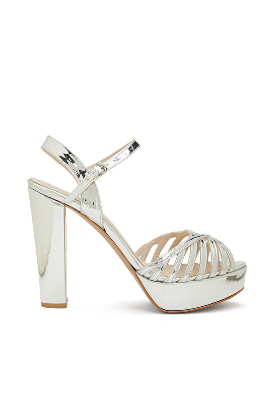 Silver Kadın Parlak Deri Sandalet