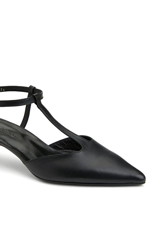 Siyah Deri Kadın Ayakkabı