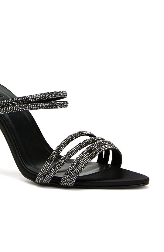 Siyah Kadın Saten Terlik