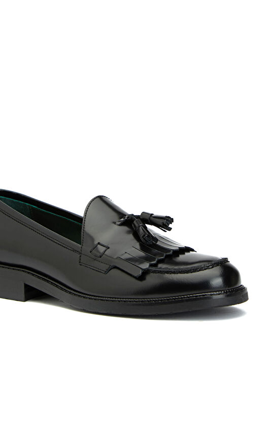 Siyah Püsküllü Kadın Deri Loafer