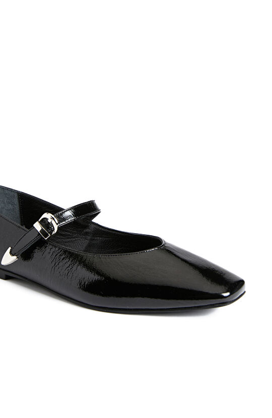 Siyah Kadın Deri Babet