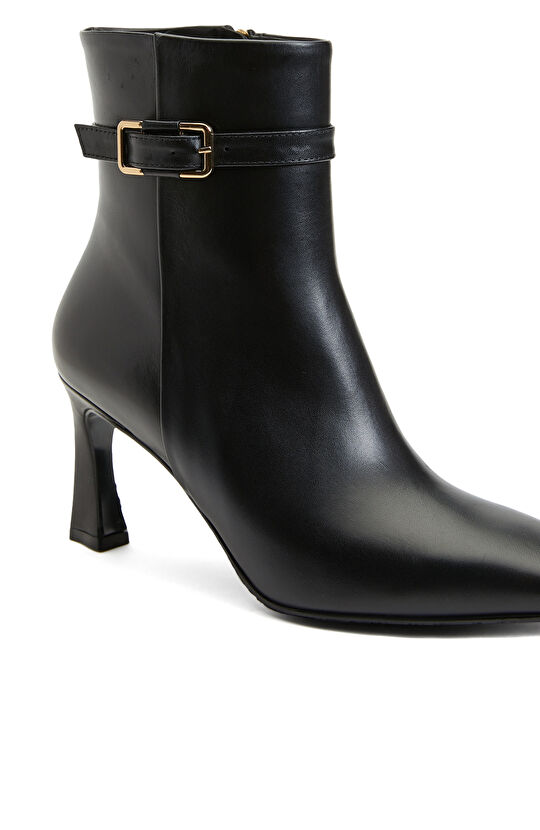 Siyah Deri Kadın Küt Burun Bot 