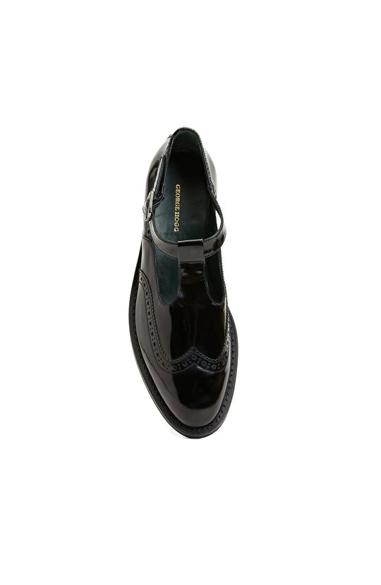 Siyah Rugan Toka Detaylı Kadın Ayakkabı