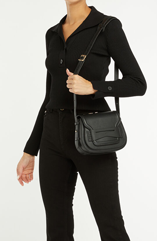 Siyah Kadın Deri Çapraz Askılı Çanta