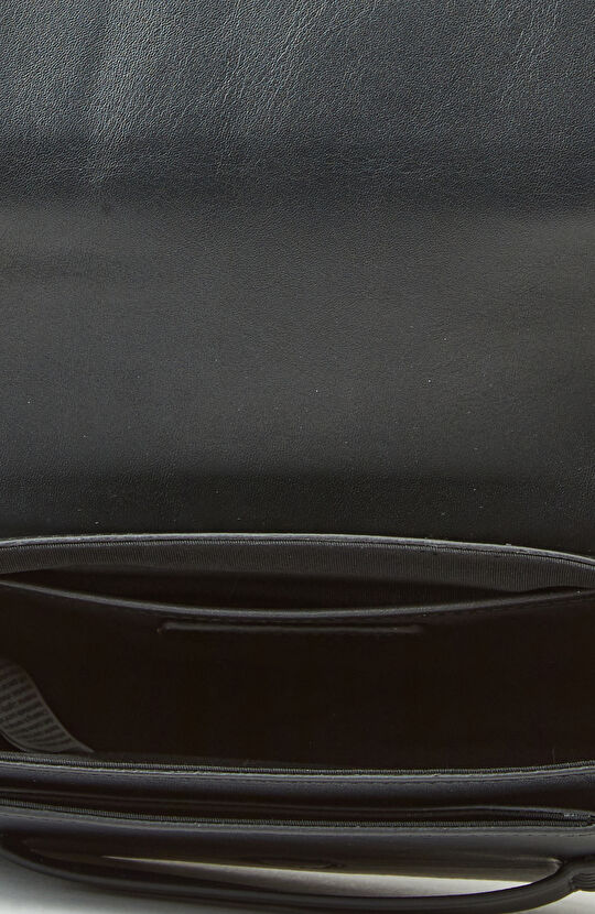 Siyah Kadın Deri Çapraz Askılı Çanta