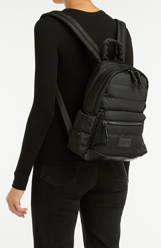 Siyah Kadın Sırt Çantası