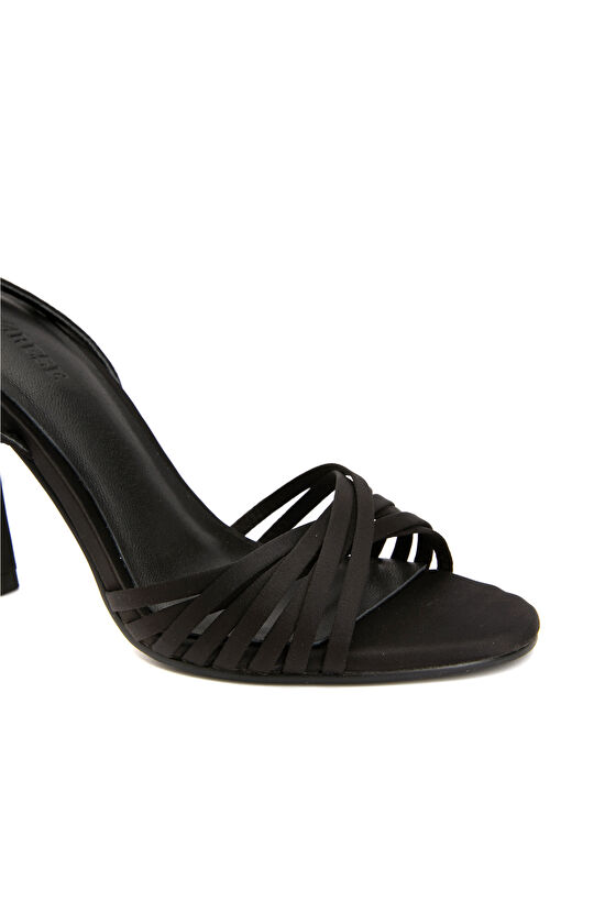 Siyah Kadın Saten Sandalet