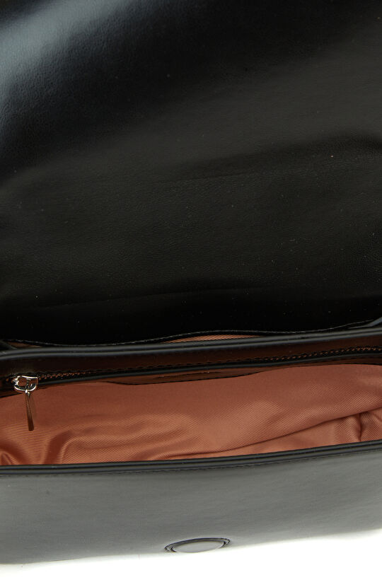 Siyah Kapitoneli Kadın Postacı Çanta