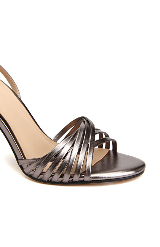 Platin Kadın Sandalet