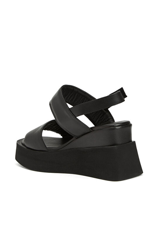 Siyah Kadın Deri Sandalet