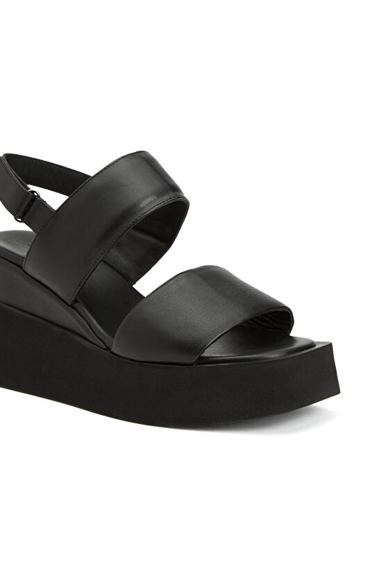 Siyah Kadın Deri Sandalet