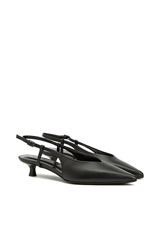 Siyah Deri Topuklu Ayakkabı