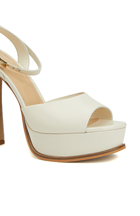 Kırık Beyaz Kadın Deri Sandalet