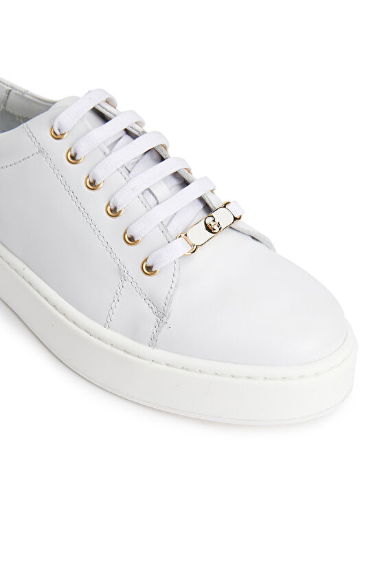 Beyaz Bağcıklı Kadın Deri Sneaker