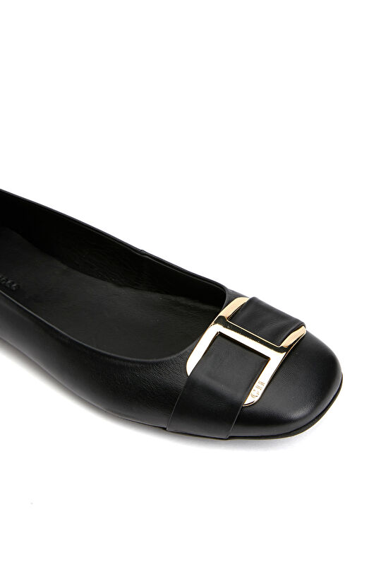 Siyah Kadın Deri Babet