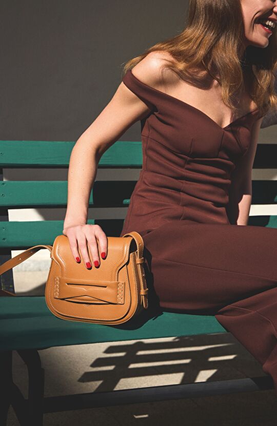 Karamel Kadın Deri Çanta