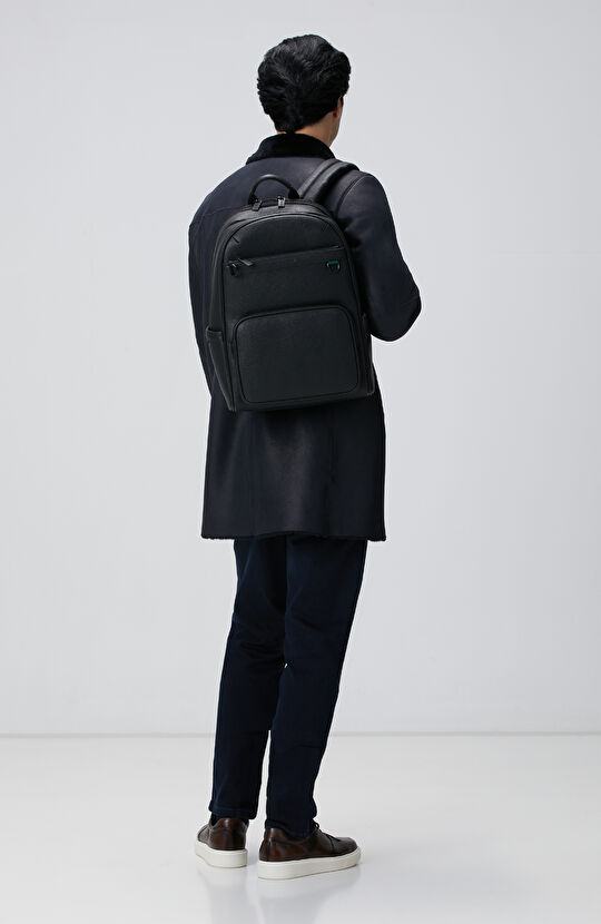 Siyah Erkek Sırt Çantası