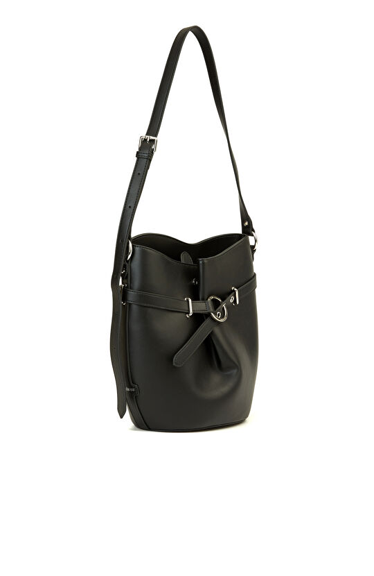 Siyah Kadın Postacı Çanta