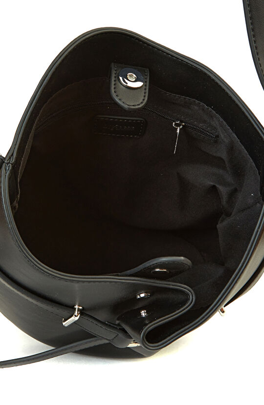 Siyah Kadın Postacı Çanta