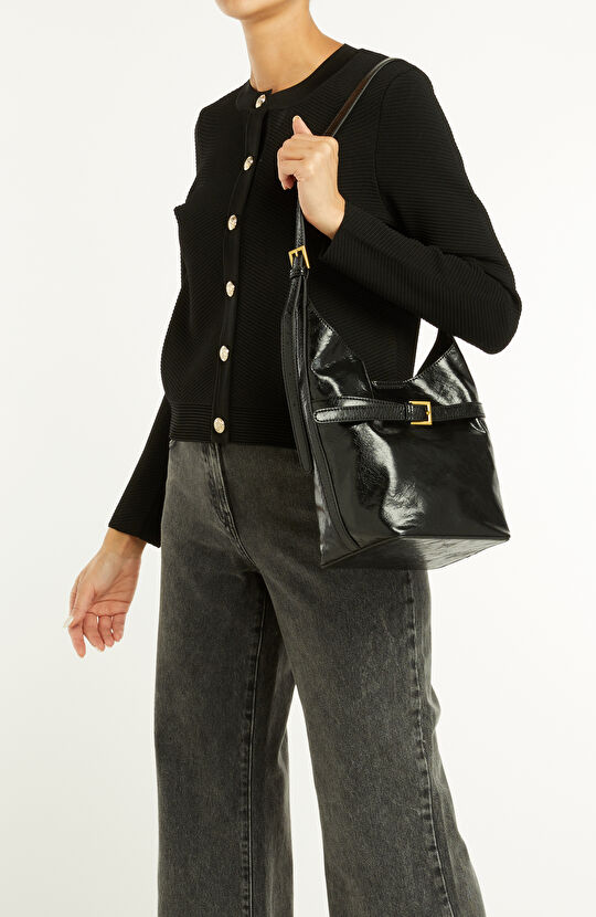 Siyah Kadın Postacı Çanta