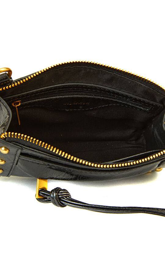 Siyah Kadın Postacı Çanta