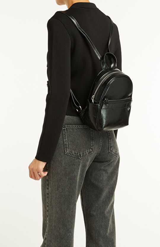 Siyah Kadın Sırt Çantası