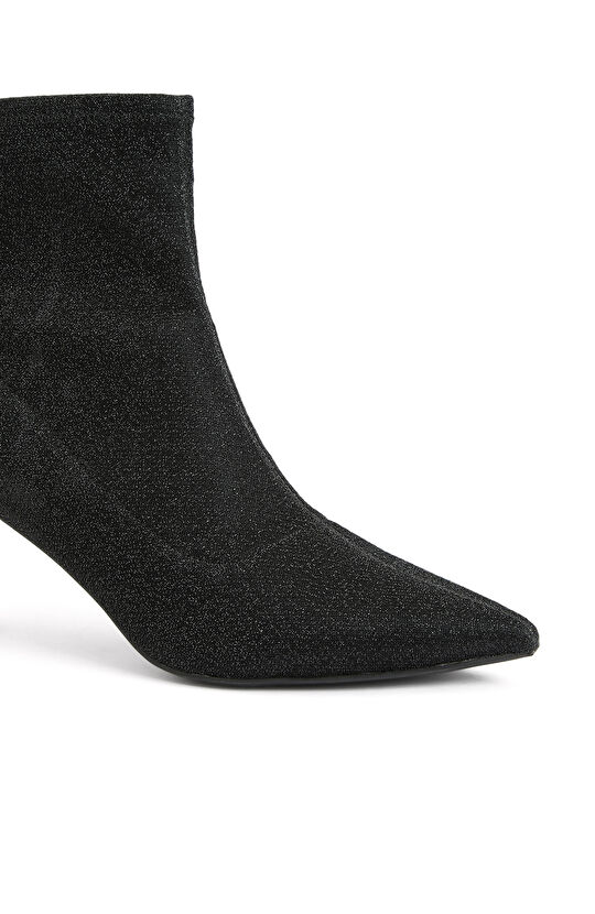 Siyah Kadın Desenli Bot