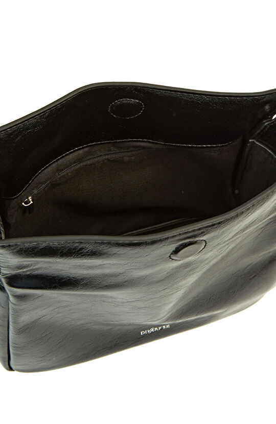 Siyah Kadın Postacı Çanta