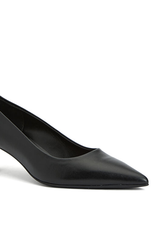 Siyah Deri Topuklu Ayakkabı