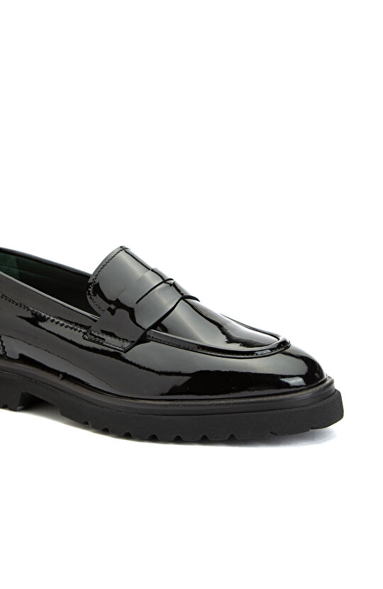 Siyah Kuşak Detaylı Kadın Deri Loafer