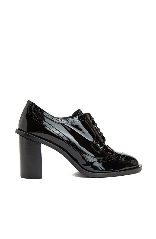 Siyah Kadın Metalik Rugan Ayakkabı