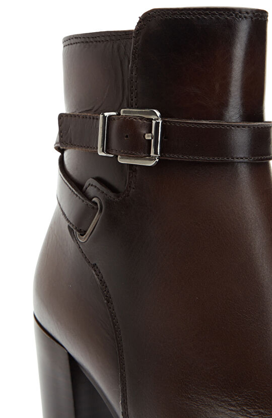 Kahverengi Kemer Detaylı Kadın Deri Bot