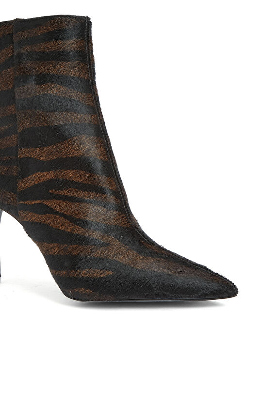 Zebra Desenli Kadın Deri Bot