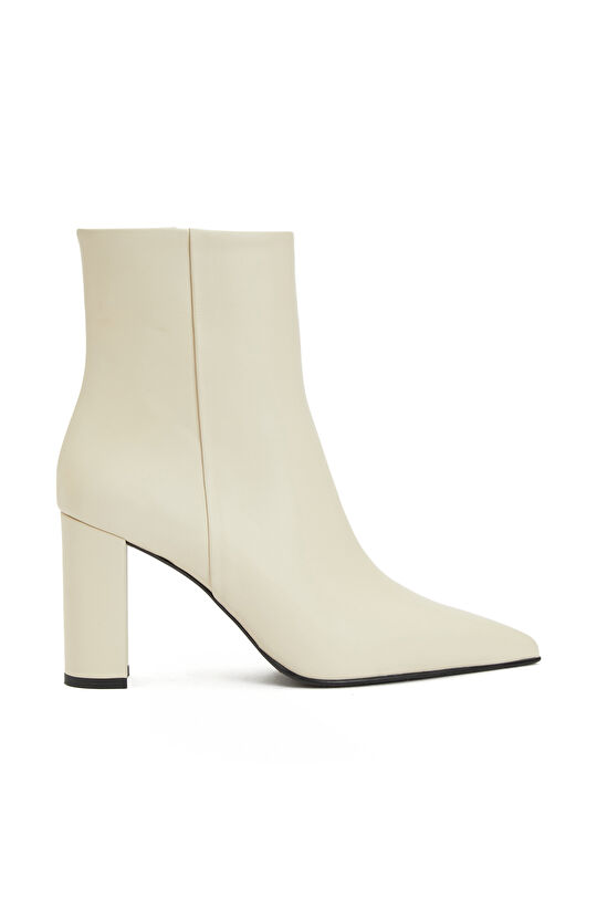 Kırık Beyaz Kadın Fermuarlı Deri Bot