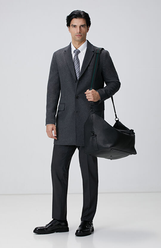 Siyah Erkek Deri Seyahat Çantası